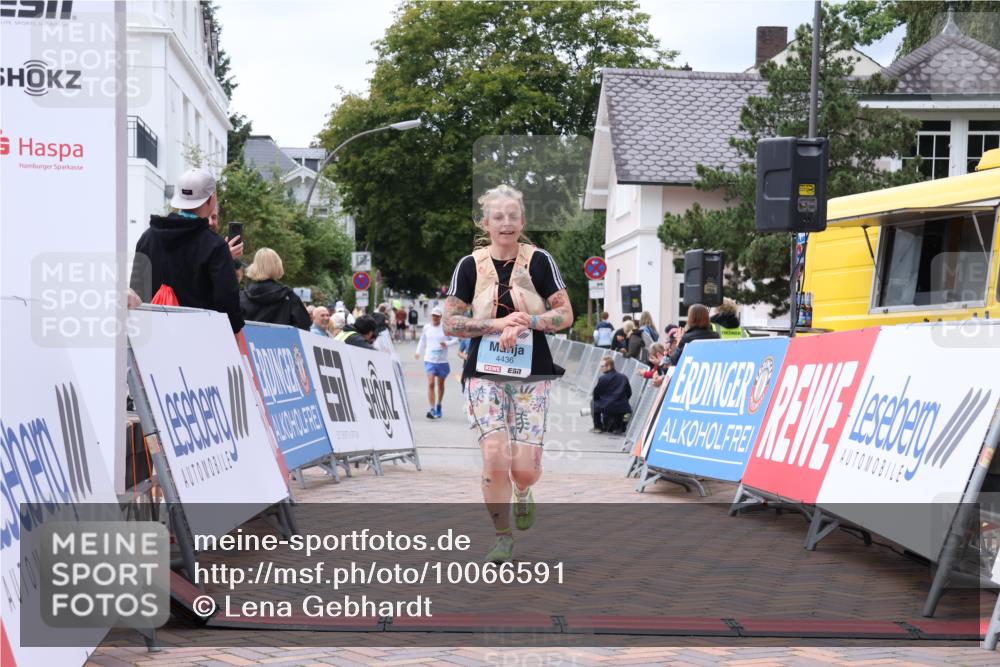 30.08.2026 - Blankeneser Heldenlauf Lena Gebhardt http://msf.ph/oto/10066591 30.08.2026 12:57:29 Ziel 4436 meine-sportfotos.de