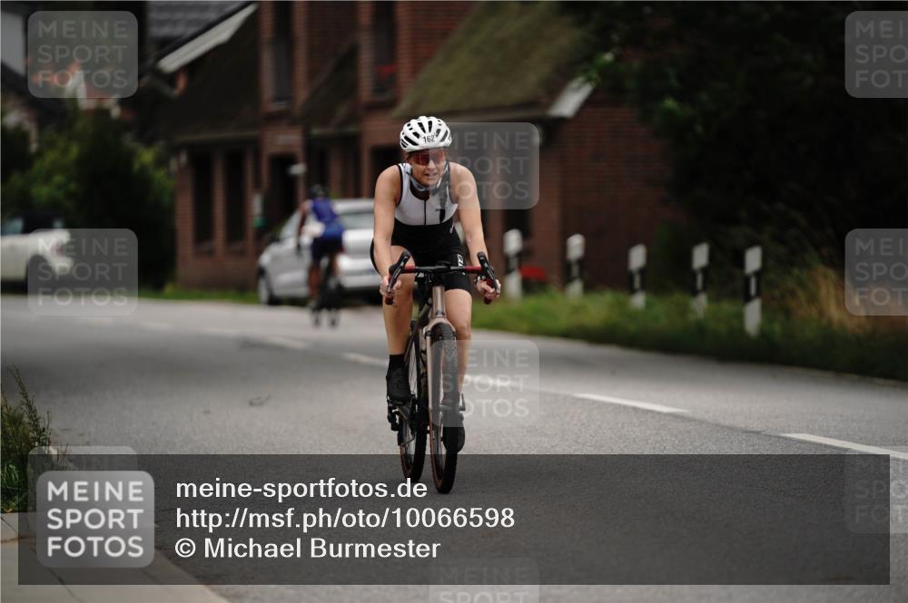 30.08.2026 - Elbe Triathlon Hamburg Michael Burmester http://msf.ph/oto/10066598 30.08.2026 15:25:35 Radfahren  meine-sportfotos.de