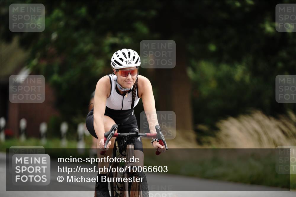 30.08.2026 - Elbe Triathlon Hamburg Michael Burmester http://msf.ph/oto/10066603 30.08.2026 15:25:36 Radfahren  meine-sportfotos.de