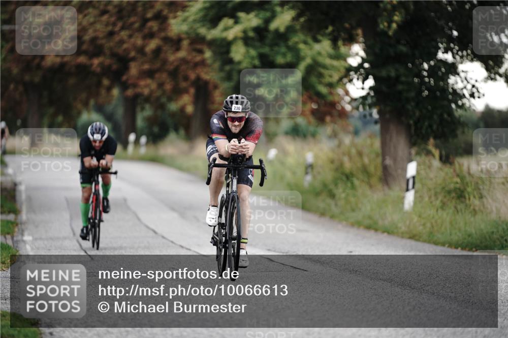 30.08.2026 - Elbe Triathlon Hamburg Michael Burmester http://msf.ph/oto/10066613 30.08.2026 09:11:25 Radfahren 230, 255, 338 meine-sportfotos.de