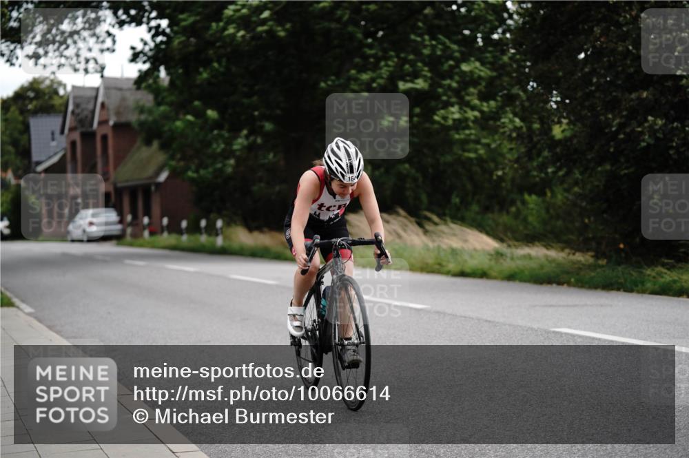 30.08.2026 - Elbe Triathlon Hamburg Michael Burmester http://msf.ph/oto/10066614 30.08.2026 15:26:47 Radfahren  meine-sportfotos.de