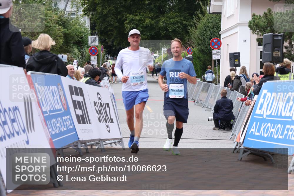 30.08.2026 - Blankeneser Heldenlauf Lena Gebhardt http://msf.ph/oto/10066623 30.08.2026 12:57:34 Ziel 4109, 4217, 4436 meine-sportfotos.de
