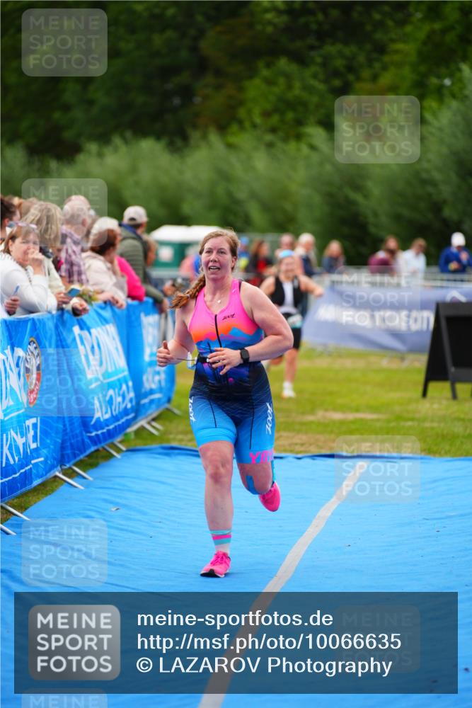 30.08.2026 - Elbe Triathlon Hamburg LAZAROV Photography http://msf.ph/oto/10066635 30.08.2026 12:19:33 Ziel 1504, 1623 meine-sportfotos.de