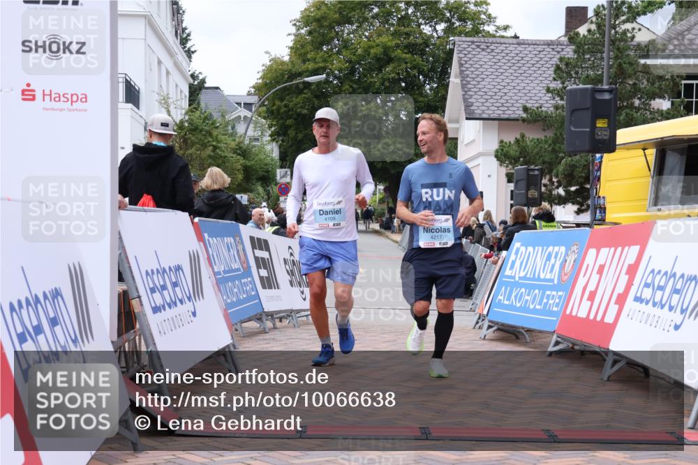 30.08.2026 - Blankeneser Heldenlauf Lena Gebhardt http://msf.ph/oto/10066638 30.08.2026 12:57:36 Ziel 4109, 4217, 4436 meine-sportfotos.de