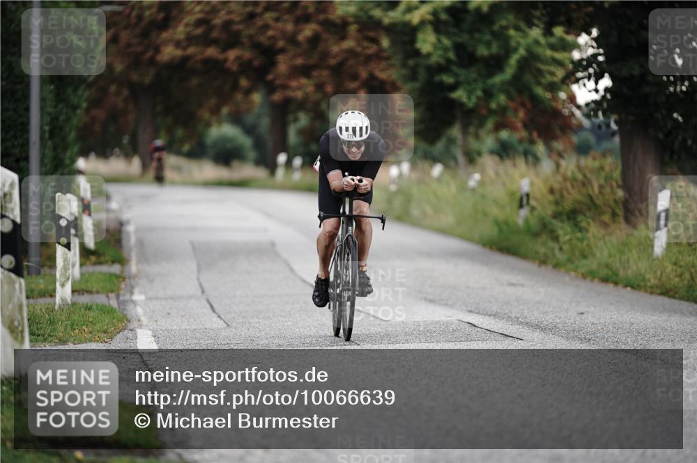 30.08.2026 - Elbe Triathlon Hamburg Michael Burmester http://msf.ph/oto/10066639 30.08.2026 09:11:40 Radfahren 270, 328 meine-sportfotos.de