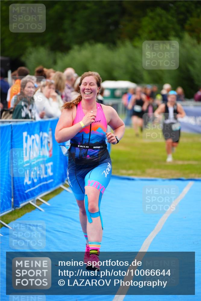 30.08.2026 - Elbe Triathlon Hamburg LAZAROV Photography http://msf.ph/oto/10066644 30.08.2026 12:19:34 Ziel 1504, 1623 meine-sportfotos.de