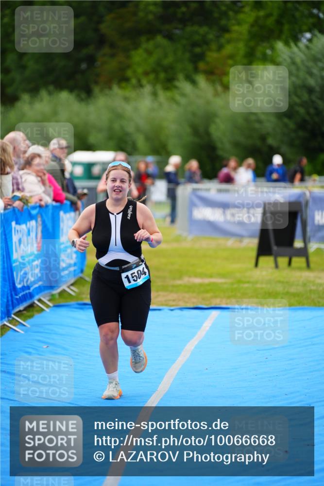 30.08.2026 - Elbe Triathlon Hamburg LAZAROV Photography http://msf.ph/oto/10066668 30.08.2026 12:19:38 Ziel 1504, 1694 meine-sportfotos.de