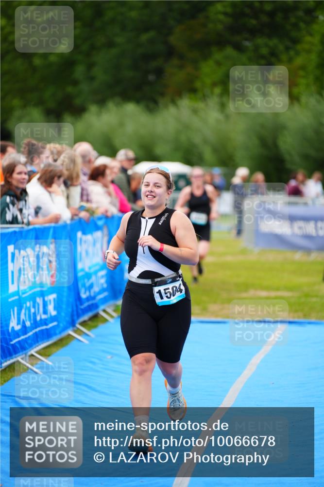 30.08.2026 - Elbe Triathlon Hamburg LAZAROV Photography http://msf.ph/oto/10066678 30.08.2026 12:19:38 Ziel 1504, 1694 meine-sportfotos.de