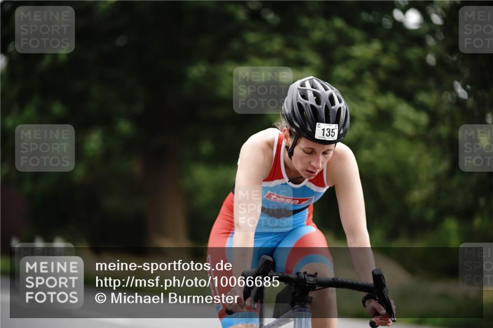 30.08.2026 - Elbe Triathlon Hamburg Michael Burmester http://msf.ph/oto/10066685 30.08.2026 15:27:16 Radfahren  meine-sportfotos.de