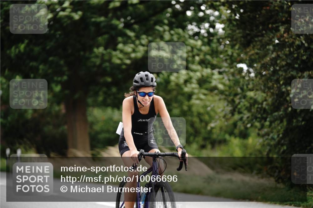 30.08.2026 - Elbe Triathlon Hamburg Michael Burmester http://msf.ph/oto/10066696 30.08.2026 15:27:33 Radfahren  meine-sportfotos.de