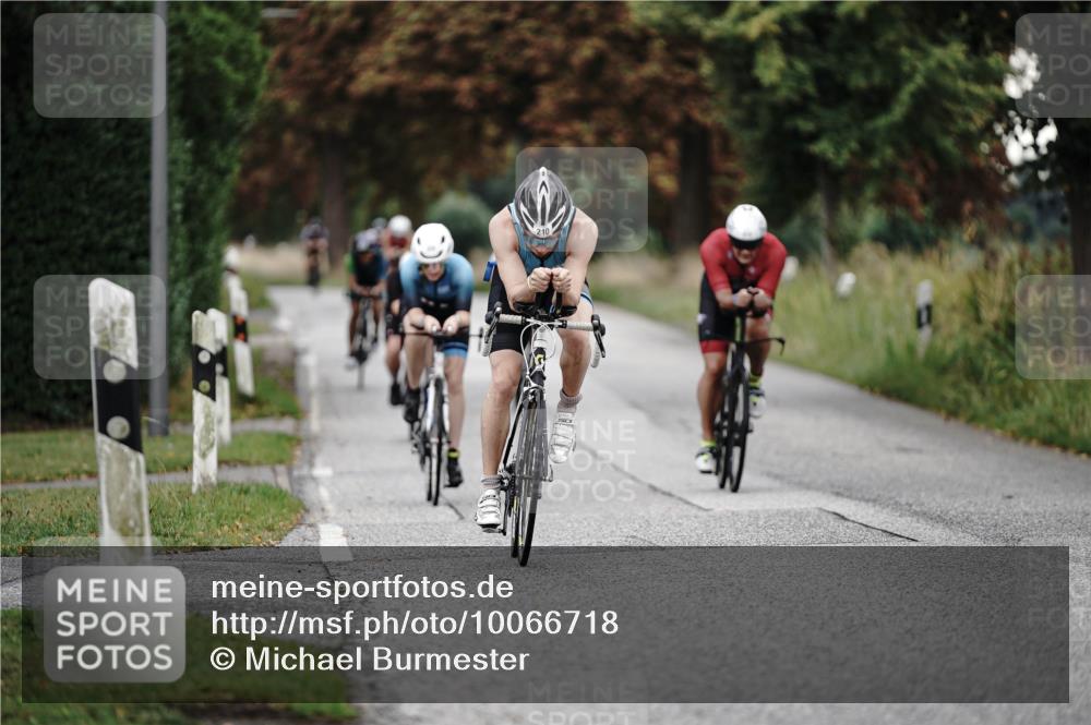 30.08.2026 - Elbe Triathlon Hamburg Michael Burmester http://msf.ph/oto/10066718 30.08.2026 09:12:18 Radfahren 210, 290, 310, 314, 347, 351, 359, 374 meine-sportfotos.de