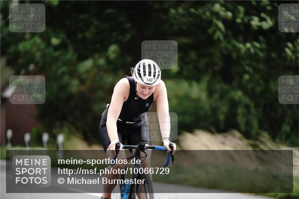 30.08.2026 - Elbe Triathlon Hamburg Michael Burmester http://msf.ph/oto/10066729 30.08.2026 15:27:56 Radfahren  meine-sportfotos.de