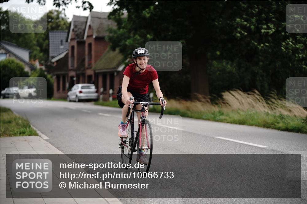 30.08.2026 - Elbe Triathlon Hamburg Michael Burmester http://msf.ph/oto/10066733 30.08.2026 15:27:56 Radfahren  meine-sportfotos.de