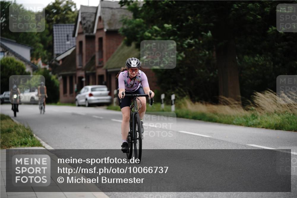 30.08.2026 - Elbe Triathlon Hamburg Michael Burmester http://msf.ph/oto/10066737 30.08.2026 15:28:26 Radfahren  meine-sportfotos.de