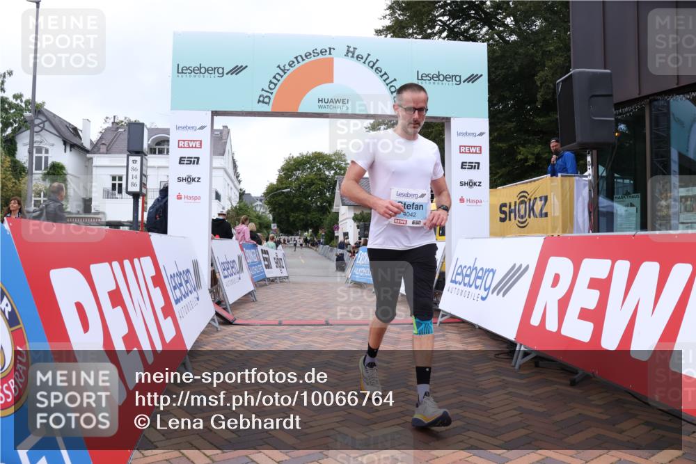 30.08.2026 - Blankeneser Heldenlauf Lena Gebhardt http://msf.ph/oto/10066764 30.08.2026 12:58:39 Ziel 4042 meine-sportfotos.de