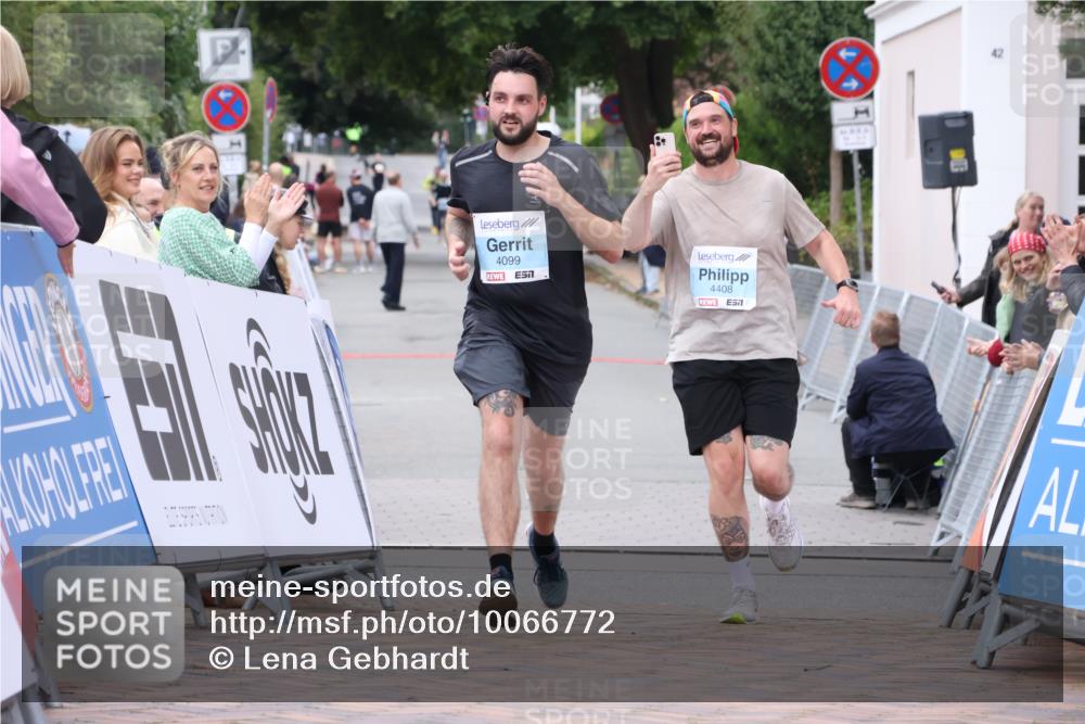 30.08.2026 - Blankeneser Heldenlauf Lena Gebhardt http://msf.ph/oto/10066772 30.08.2026 12:58:55 Ziel 4099, 4408 meine-sportfotos.de