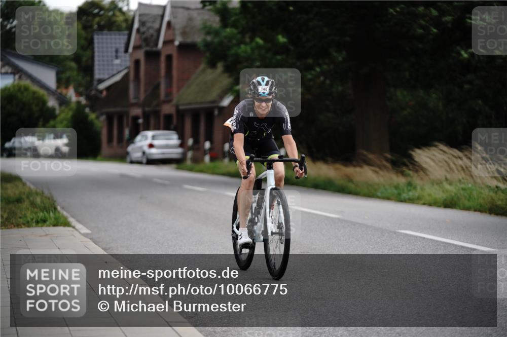 30.08.2026 - Elbe Triathlon Hamburg Michael Burmester http://msf.ph/oto/10066775 30.08.2026 15:28:38 Radfahren  meine-sportfotos.de