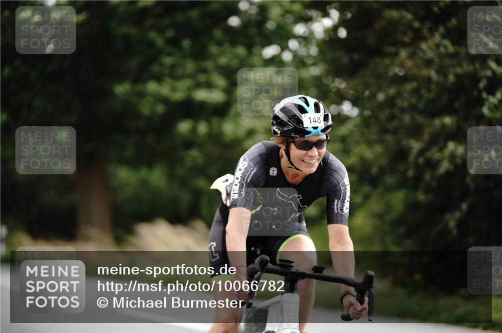 30.08.2026 - Elbe Triathlon Hamburg Michael Burmester http://msf.ph/oto/10066782 30.08.2026 15:28:39 Radfahren  meine-sportfotos.de
