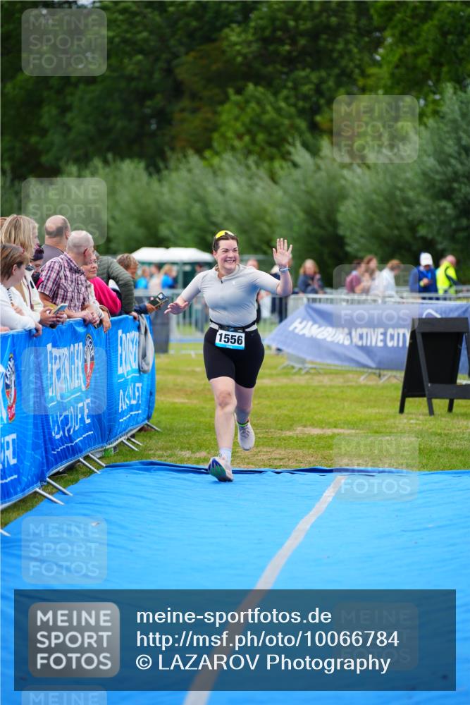30.08.2026 - Elbe Triathlon Hamburg LAZAROV Photography http://msf.ph/oto/10066784 30.08.2026 12:20:14 Ziel 1566 meine-sportfotos.de