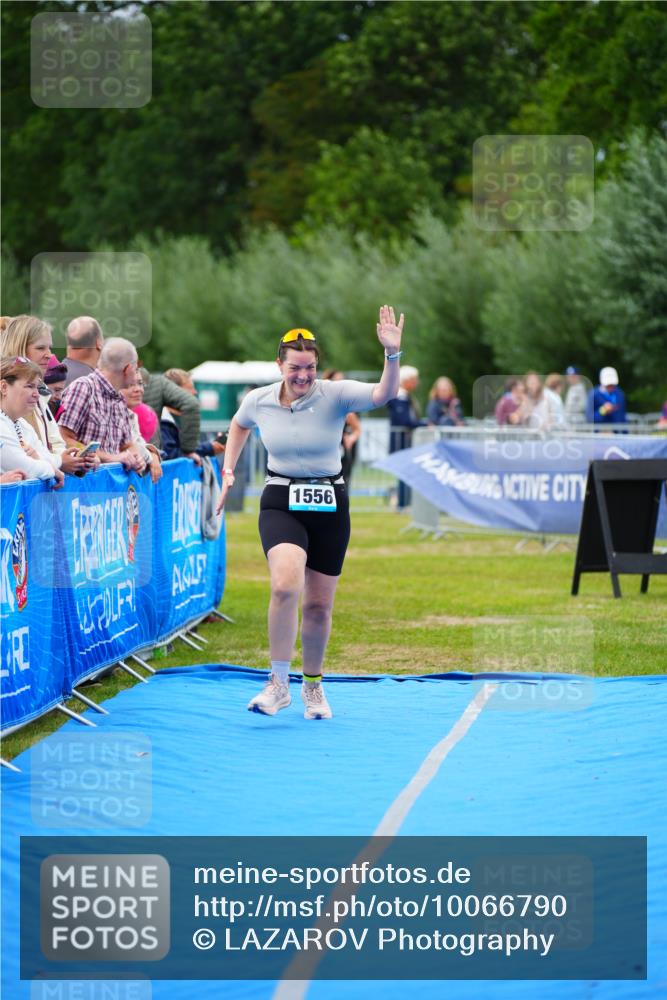 30.08.2026 - Elbe Triathlon Hamburg LAZAROV Photography http://msf.ph/oto/10066790 30.08.2026 12:20:15 Ziel 1566 meine-sportfotos.de