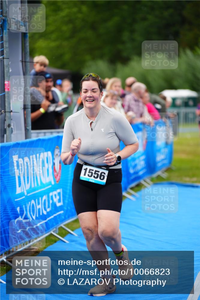30.08.2026 - Elbe Triathlon Hamburg LAZAROV Photography http://msf.ph/oto/10066823 30.08.2026 12:20:17 Ziel 1541, 1566, 1635 meine-sportfotos.de