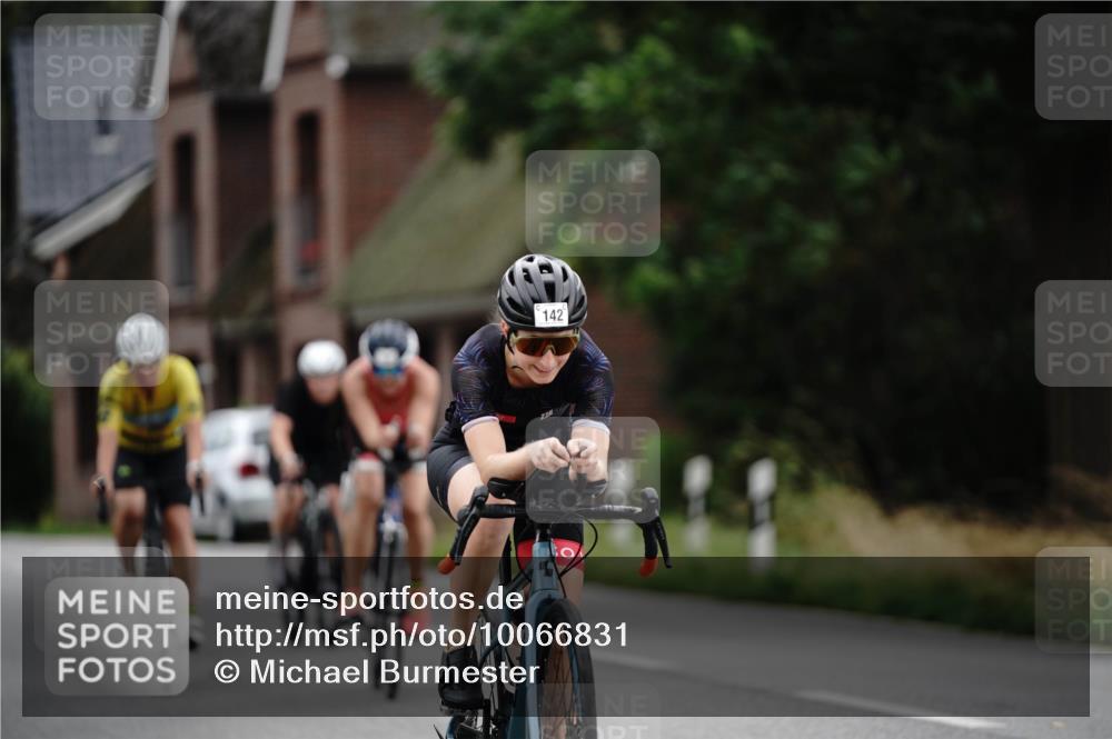30.08.2026 - Elbe Triathlon Hamburg Michael Burmester http://msf.ph/oto/10066831 30.08.2026 15:30:09 Radfahren  meine-sportfotos.de