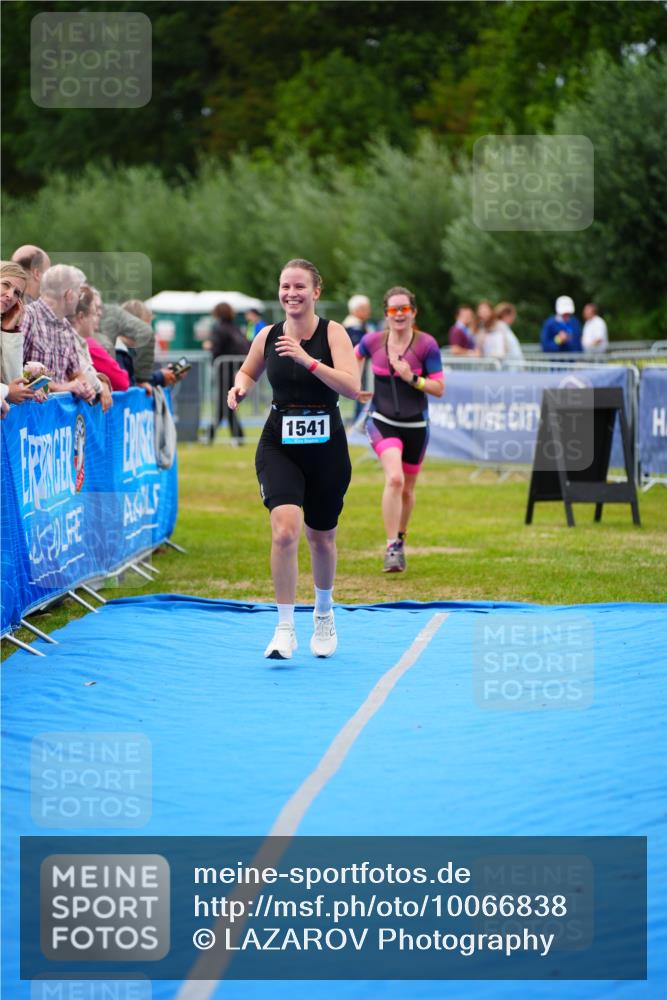30.08.2026 - Elbe Triathlon Hamburg LAZAROV Photography http://msf.ph/oto/10066838 30.08.2026 12:20:22 Ziel 1541, 1635 meine-sportfotos.de