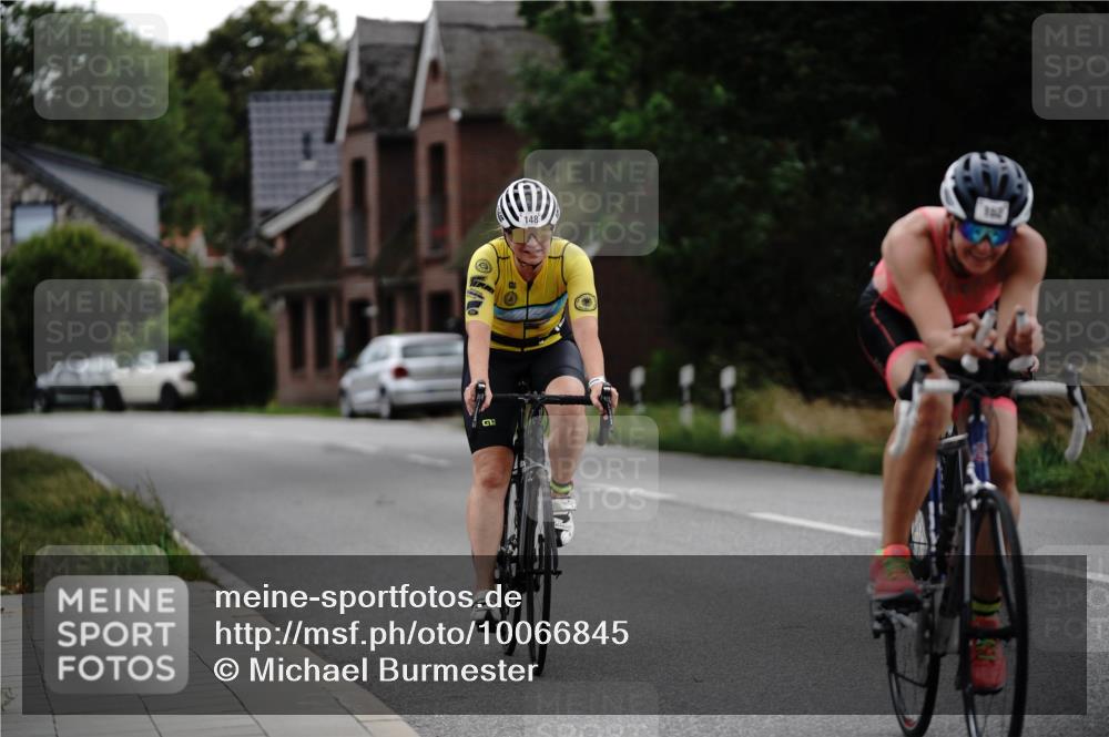 30.08.2026 - Elbe Triathlon Hamburg Michael Burmester http://msf.ph/oto/10066845 30.08.2026 15:30:11 Radfahren  meine-sportfotos.de