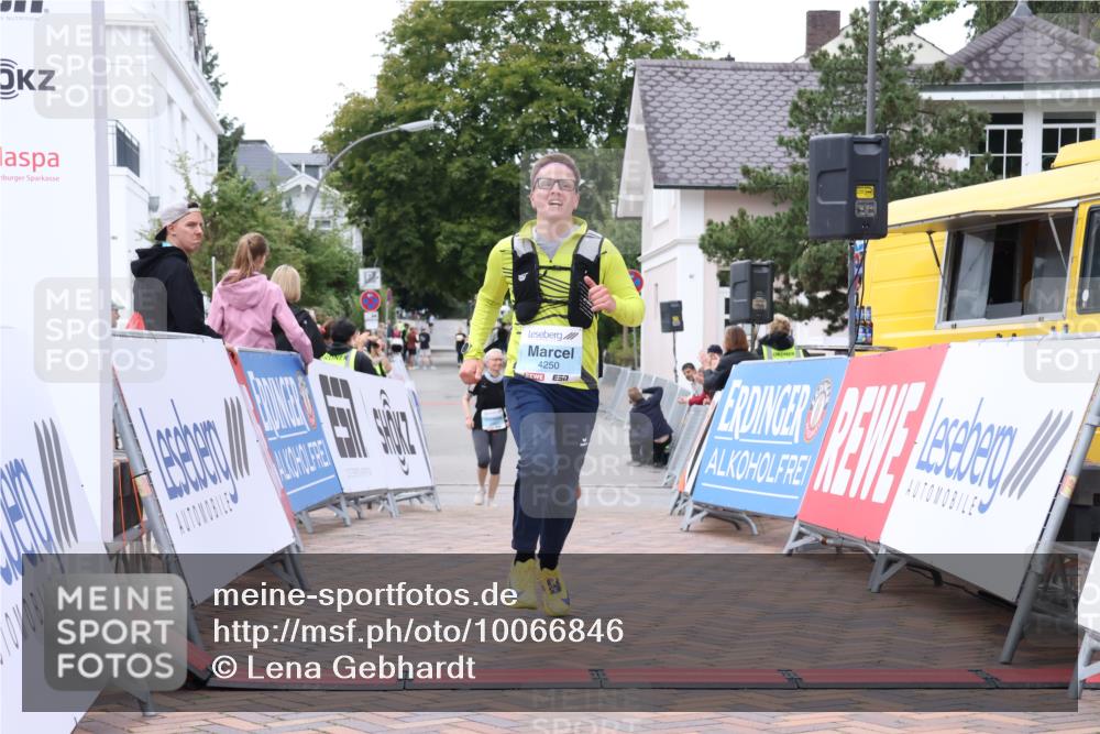 30.08.2026 - Blankeneser Heldenlauf Lena Gebhardt http://msf.ph/oto/10066846 30.08.2026 12:59:29 Ziel 4250 meine-sportfotos.de