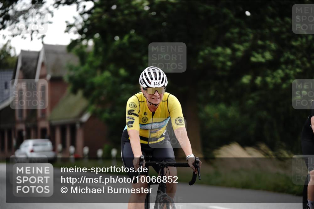 30.08.2026 - Elbe Triathlon Hamburg Michael Burmester http://msf.ph/oto/10066852 30.08.2026 15:30:12 Radfahren  meine-sportfotos.de