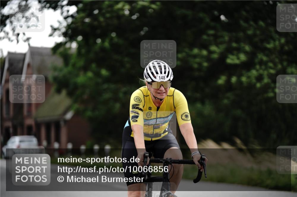 30.08.2026 - Elbe Triathlon Hamburg Michael Burmester http://msf.ph/oto/10066856 30.08.2026 15:30:12 Radfahren  meine-sportfotos.de
