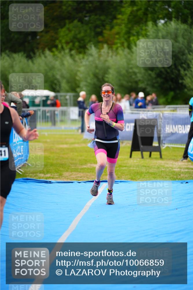 30.08.2026 - Elbe Triathlon Hamburg LAZAROV Photography http://msf.ph/oto/10066859 30.08.2026 12:20:24 Ziel 1541, 1635 meine-sportfotos.de