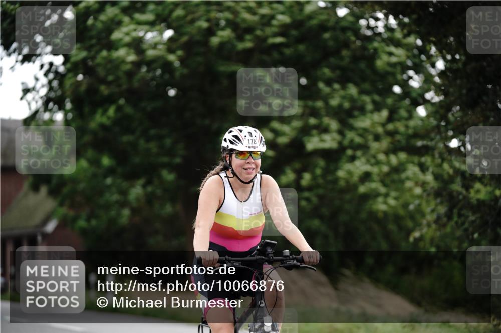 30.08.2026 - Elbe Triathlon Hamburg Michael Burmester http://msf.ph/oto/10066876 30.08.2026 15:30:25 Radfahren  meine-sportfotos.de