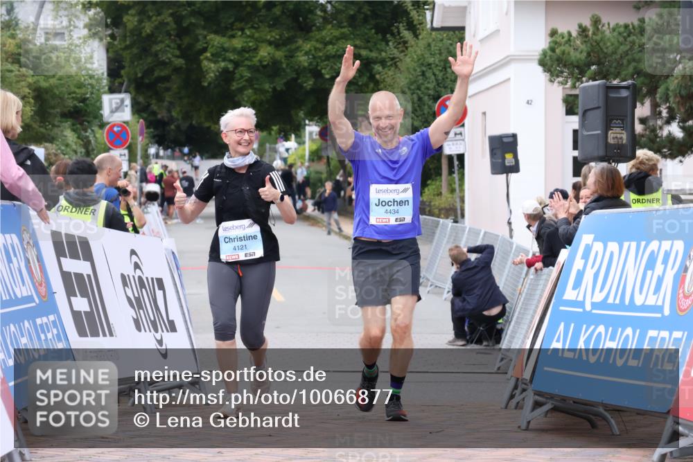 30.08.2026 - Blankeneser Heldenlauf Lena Gebhardt http://msf.ph/oto/10066877 30.08.2026 12:59:32 Ziel 4121, 4250, 4434 meine-sportfotos.de