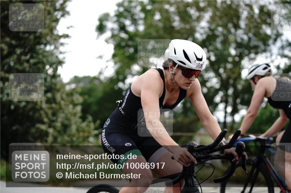 30.08.2026 - Elbe Triathlon Hamburg Michael Burmester http://msf.ph/oto/10066917 30.08.2026 15:31:33 Radfahren  meine-sportfotos.de