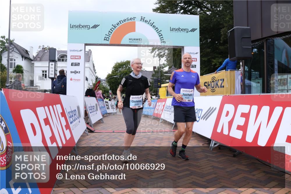 30.08.2026 - Blankeneser Heldenlauf Lena Gebhardt http://msf.ph/oto/10066929 30.08.2026 12:59:36 Ziel 4121, 4250, 4434 meine-sportfotos.de