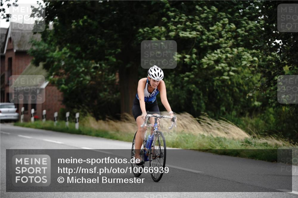 30.08.2026 - Elbe Triathlon Hamburg Michael Burmester http://msf.ph/oto/10066939 30.08.2026 15:31:56 Radfahren  meine-sportfotos.de