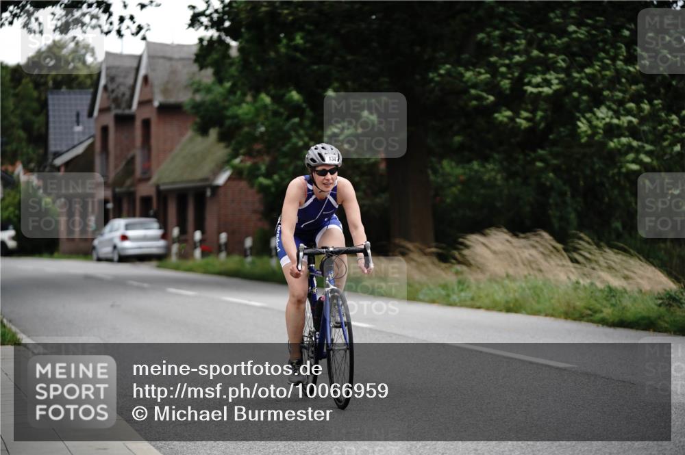 30.08.2026 - Elbe Triathlon Hamburg Michael Burmester http://msf.ph/oto/10066959 30.08.2026 15:32:00 Radfahren  meine-sportfotos.de
