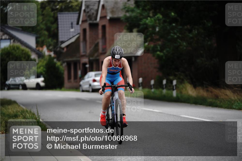 30.08.2026 - Elbe Triathlon Hamburg Michael Burmester http://msf.ph/oto/10066968 30.08.2026 15:32:10 Radfahren  meine-sportfotos.de