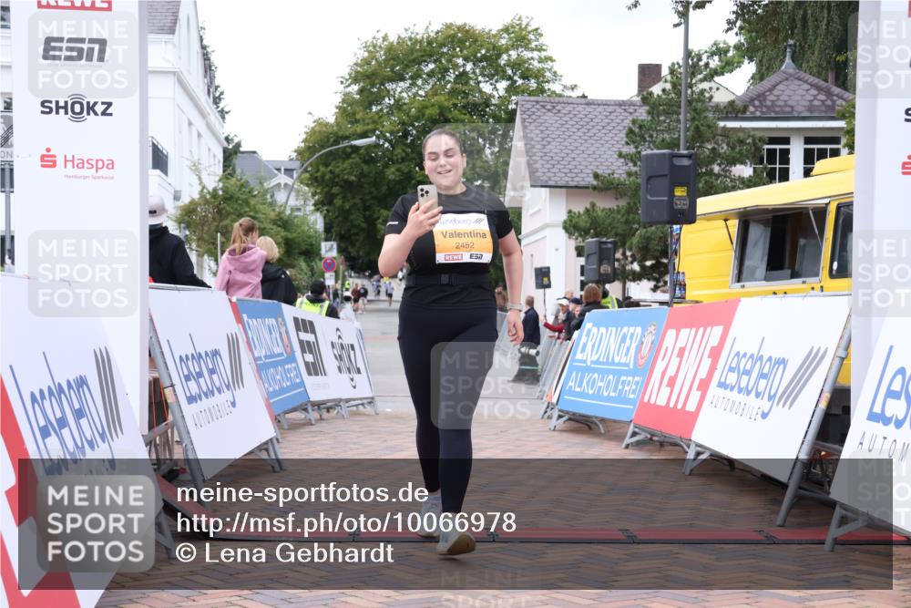 30.08.2026 - Blankeneser Heldenlauf Lena Gebhardt http://msf.ph/oto/10066978 30.08.2026 13:00:02 Ziel 2452 meine-sportfotos.de
