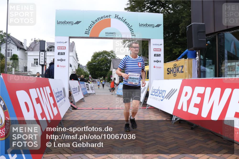 30.08.2026 - Blankeneser Heldenlauf Lena Gebhardt http://msf.ph/oto/10067036 30.08.2026 13:00:43 Ziel 4220 meine-sportfotos.de
