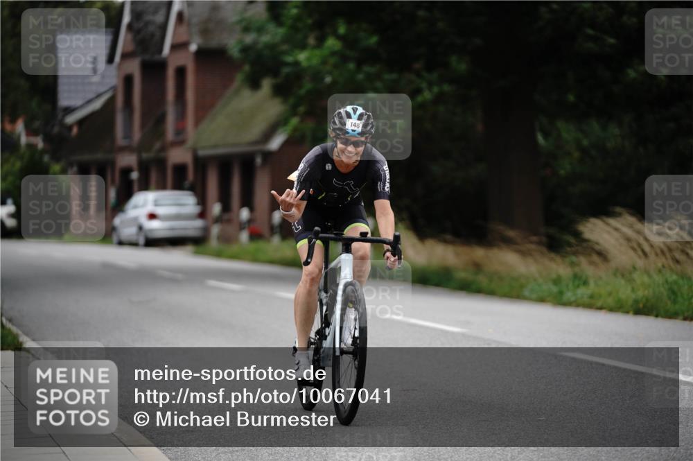 30.08.2026 - Elbe Triathlon Hamburg Michael Burmester http://msf.ph/oto/10067041 30.08.2026 15:33:22 Radfahren  meine-sportfotos.de