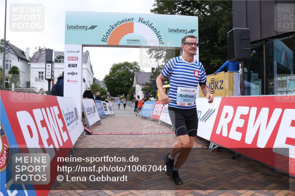 30.08.2026 - Blankeneser Heldenlauf Lena Gebhardt http://msf.ph/oto/10067044 30.08.2026 13:00:44 Ziel 4220 meine-sportfotos.de