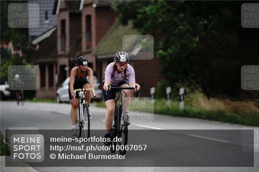 30.08.2026 - Elbe Triathlon Hamburg Michael Burmester http://msf.ph/oto/10067057 30.08.2026 15:33:47 Radfahren  meine-sportfotos.de