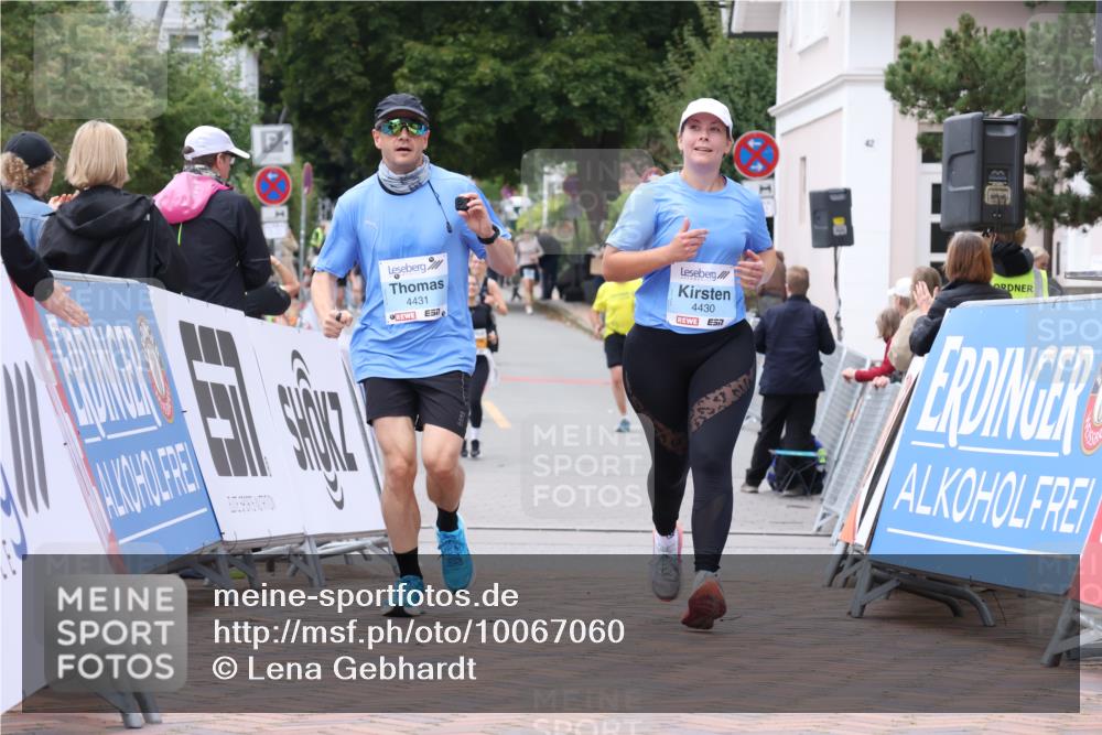 30.08.2026 - Blankeneser Heldenlauf Lena Gebhardt http://msf.ph/oto/10067060 30.08.2026 13:00:51 Ziel 4430, 4431 meine-sportfotos.de