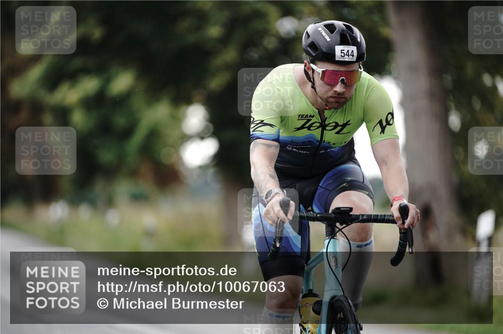 30.08.2026 - Elbe Triathlon Hamburg Michael Burmester http://msf.ph/oto/10067063 30.08.2026 09:14:09 Radfahren 430, 544 meine-sportfotos.de