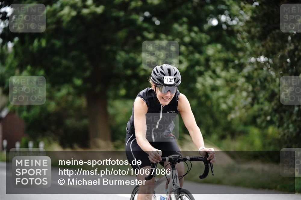 30.08.2026 - Elbe Triathlon Hamburg Michael Burmester http://msf.ph/oto/10067086 30.08.2026 15:34:02 Radfahren  meine-sportfotos.de