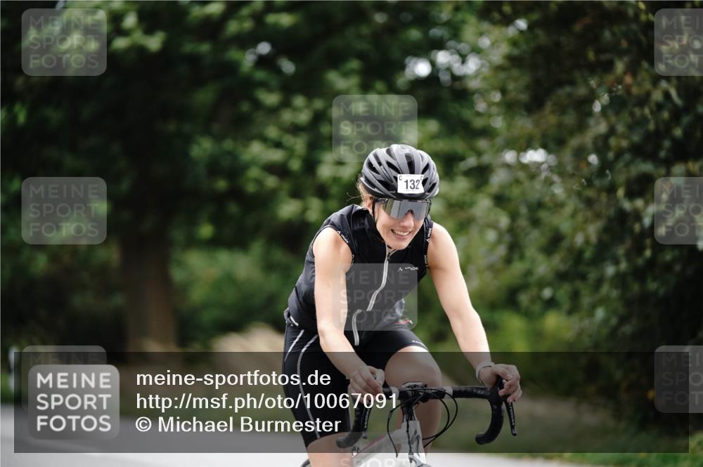 30.08.2026 - Elbe Triathlon Hamburg Michael Burmester http://msf.ph/oto/10067091 30.08.2026 15:34:02 Radfahren  meine-sportfotos.de
