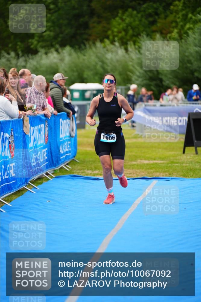 30.08.2026 - Elbe Triathlon Hamburg LAZAROV Photography http://msf.ph/oto/10067092 30.08.2026 12:21:54 Ziel 894, 1606 meine-sportfotos.de