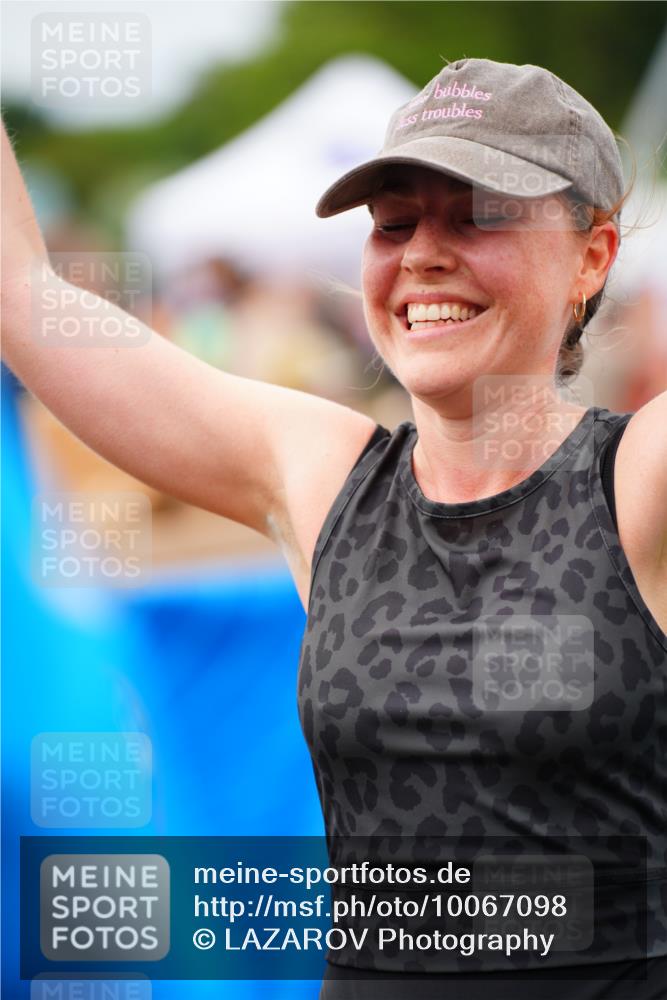 30.08.2026 - Elbe Triathlon Hamburg LAZAROV Photography http://msf.ph/oto/10067098 30.08.2026 12:21:55 Ziel 894, 1606 meine-sportfotos.de